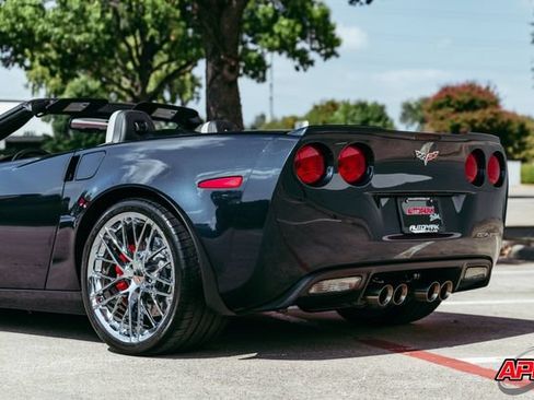 Used 2013 Chevrolet Corvette 427 w/ 1SB Preferred Equipment Group RWD image 46