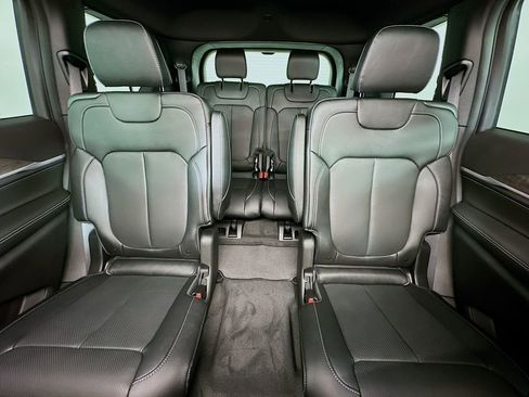 New 2026 Jeep Grand Cherokee L Limited AWD/4WD image 10
