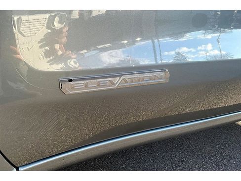 New 2026 GMC Sierra 1500 Elevation image 9