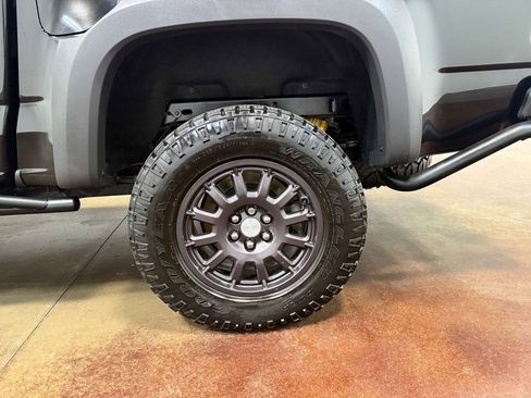 Used 2021 Chevrolet Colorado ZR2 w/ Colorado ZR2 Bison Edition image 94