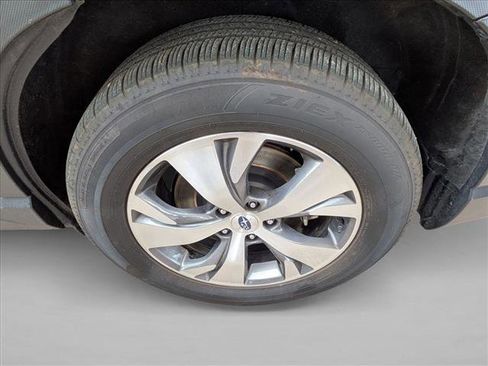 Certified 2024 Subaru Ascent Premium w/ Convenience Package image 9