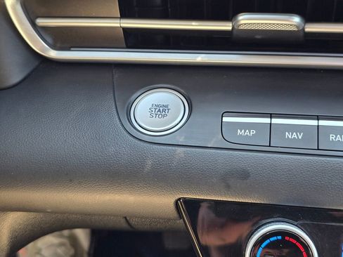 Used 2022 Hyundai Elantra Limited w/ Cargo Package image 32