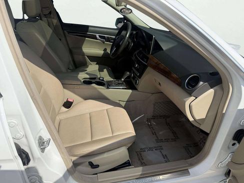Used 2013 Mercedes-Benz C 300 4MATIC Sedan image 12