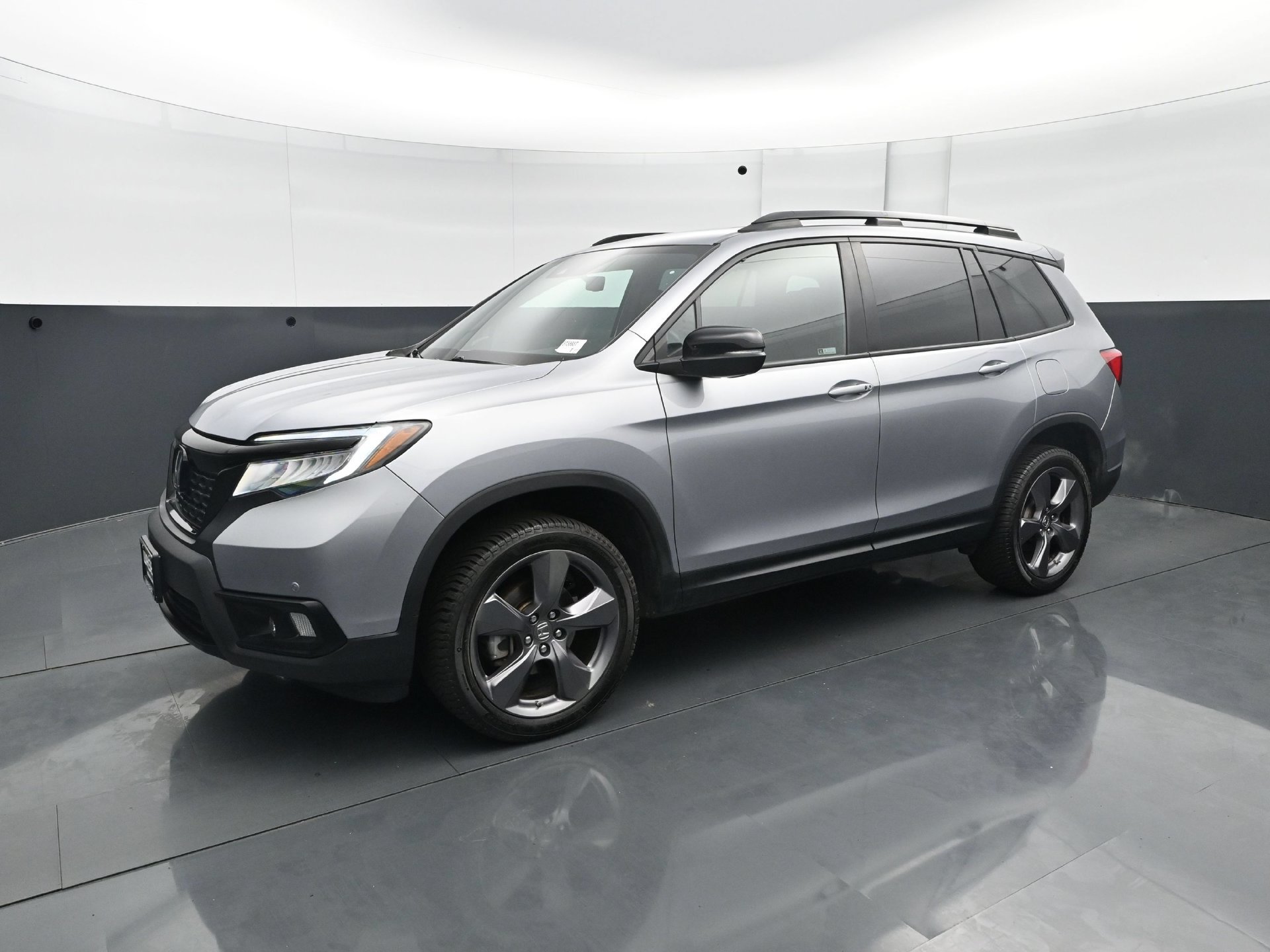 Used 2020 Honda Passport Touring image 2