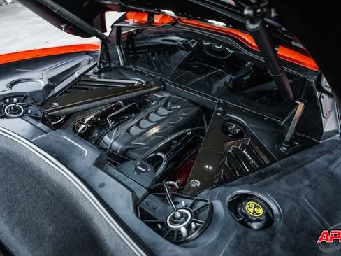 Used 2020 Chevrolet Corvette Stingray Premium Cpe w/ 3LT Preferred Equipment Group image 80