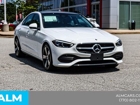 Used 2025 Mercedes-Benz C 300 Sedan image 6