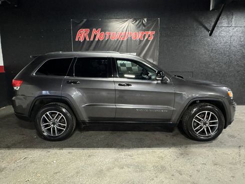 Used 2019 Jeep Grand Cherokee Limited image 6