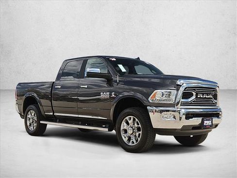 Used 2018 RAM 3500 Laramie Longhorn AWD/4WD image 3