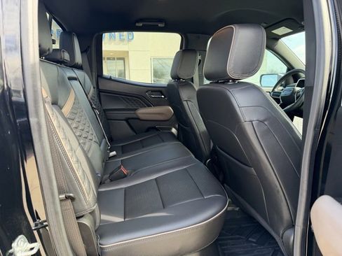 Used 2025 GMC Canyon Denali w/ LPO, Denali Black Edition image 11