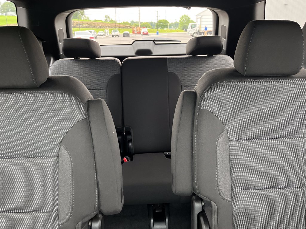 Used 2023 Chevrolet Traverse LT FWD image 22