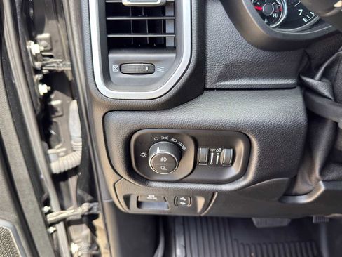 Used 2020 RAM 1500 Laramie w/ Sport Appearance Package AWD/4WD image 22