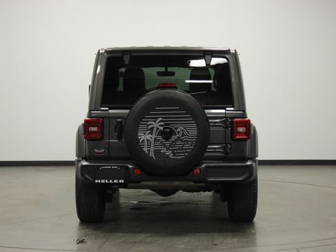 Used 2021 Jeep Wrangler Unlimited Sahara image 7
