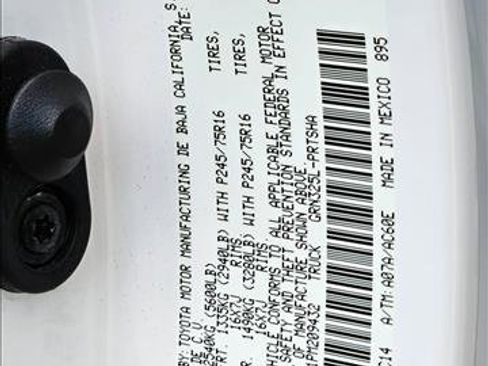 Used 2023 Toyota Tacoma SR5 RWD image 19