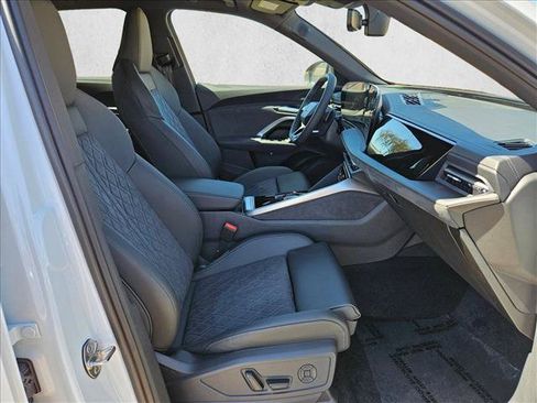 New 2026 Audi SQ5 Premium Plus AWD/4WD image 17