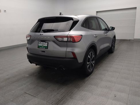 Used 2021 Ford Escape SE w/ SE Sport Appearance Package FWD image 9