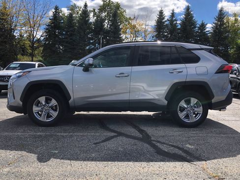 Used 2024 Toyota RAV4 XLE image 7