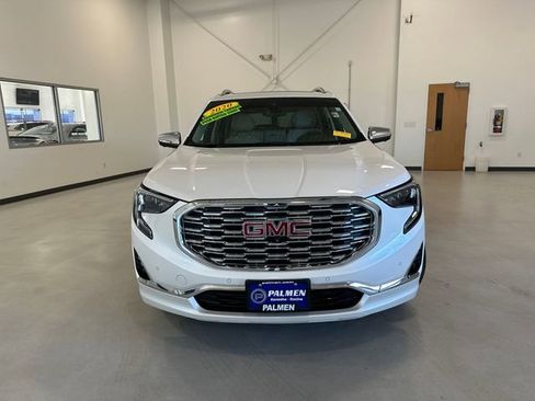 Used 2020 GMC Terrain Denali w/ Denali Premium Package image 4