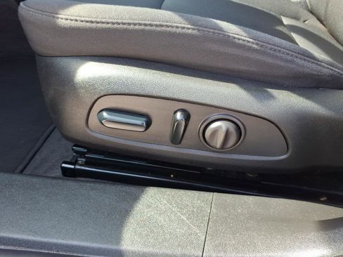 Used 2023 Chevrolet Malibu LT image 12