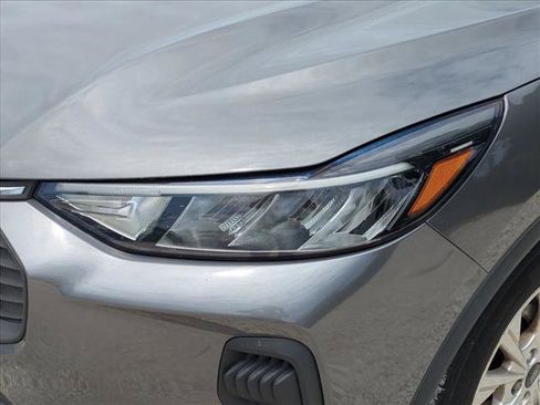Used 2023 Ford Escape Active FWD image 9