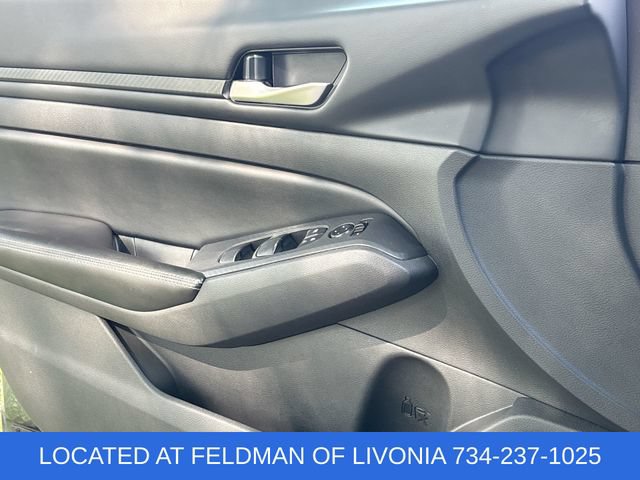 Used 2024 Nissan Altima 2.5 SV FWD image 20