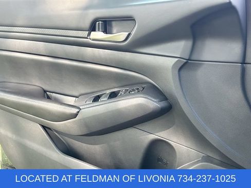 Used 2024 Nissan Altima 2.5 SV FWD image 20
