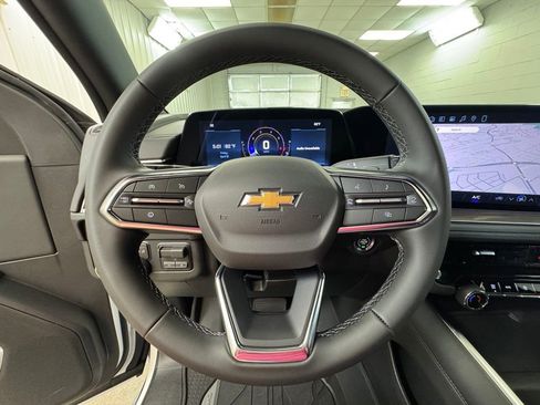 New 2026 Chevrolet Suburban LS AWD/4WD image 31