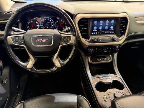 Used 2021 GMC Acadia Denali w/ Denali Technology Package FWD image 29