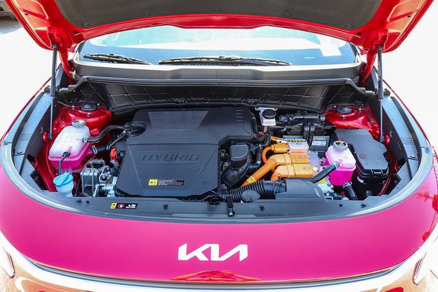 Certified 2025 Kia Niro EX FWD image 28