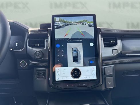 Used 2025 Ford F150 Lightning Platinum image 21