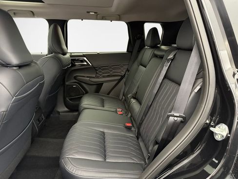 New 2026 Mitsubishi Outlander SEL image 24