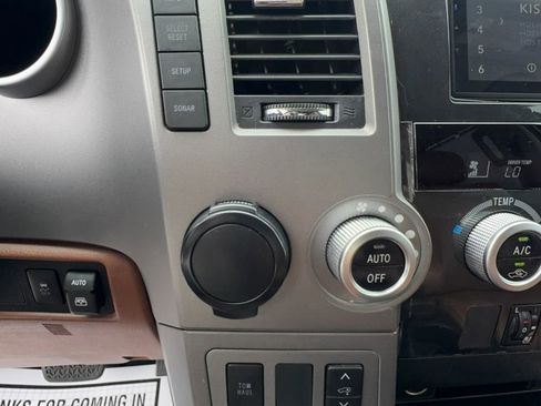 Used 2014 Toyota Sequoia Platinum image 20