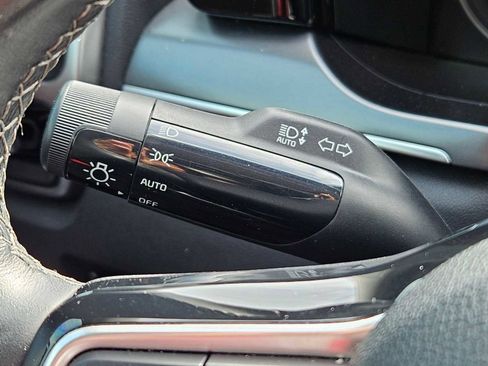 Certified 2023 Kia Sorento S w/ Panoramic Sunroof Package image 32