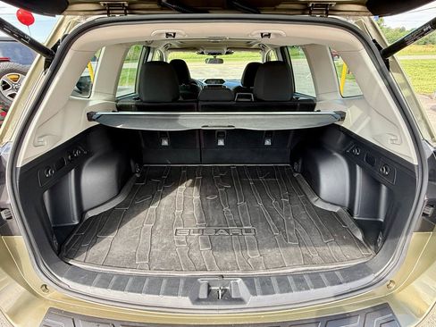 Used 2023 Subaru Forester Premium AWD/4WD image 12