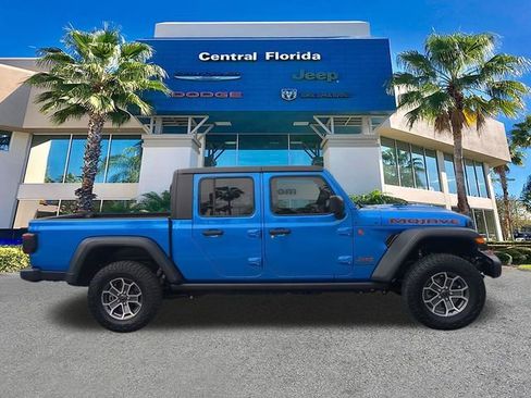Certified 2024 Jeep Gladiator Mojave AWD/4WD image 4