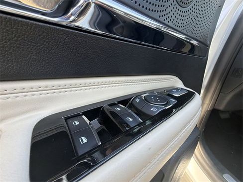 New 2026 Lincoln Corsair Premiere image 13