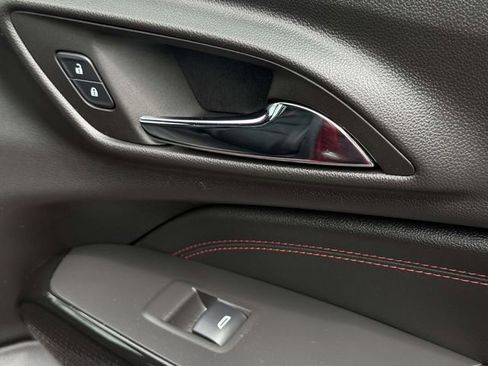 Used 2025 Chevrolet Trax RS w/ Driver Confidence Package image 31