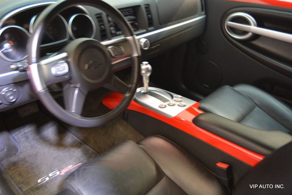Used 2003 Chevrolet SSR w/ Preferred Equipment Group RWD image 26