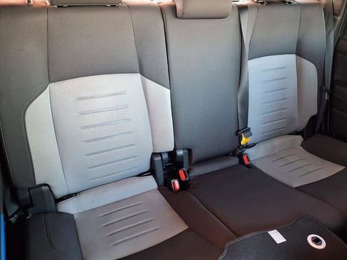 Certified 2025 Toyota Tacoma TRD Off-Road image 22