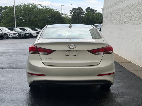 Used 2017 Hyundai Elantra SE w/ SE A/T Tech Package 03 FWD image 10