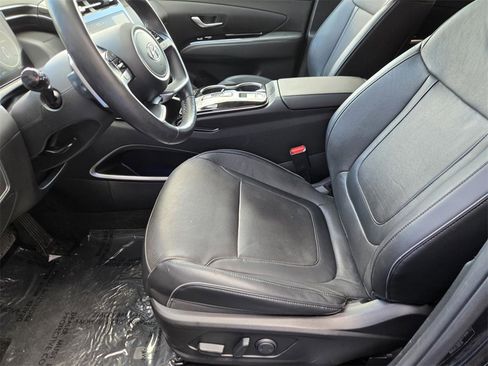 Used 2022 Hyundai Tucson Limited w/ Winter Package image 25