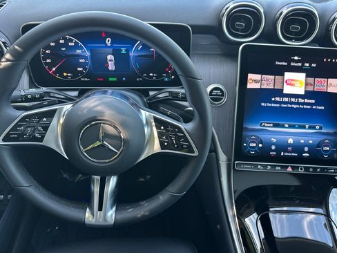 New 2026 Mercedes-Benz GLC 350e 4MATIC image 28
