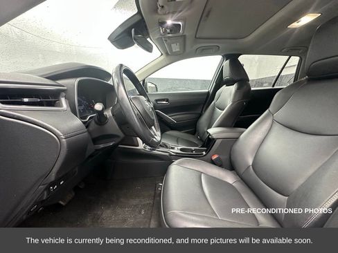 Used 2023 Toyota Corolla Cross XLE image 10