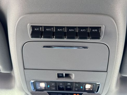 New 2026 Ford F250 Lariat w/ Black Appearance Package AWD/4WD image 15