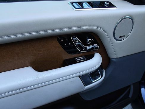 Used 2019 Land Rover Range Rover HSE AWD/4WD image 11
