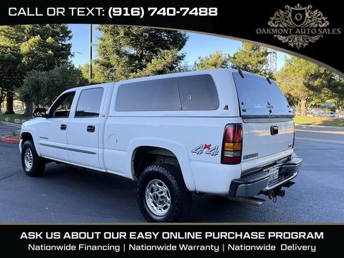 Used 2005 GMC Sierra 2500 SLT w/ Skid Plate Package AWD/4WD image 5