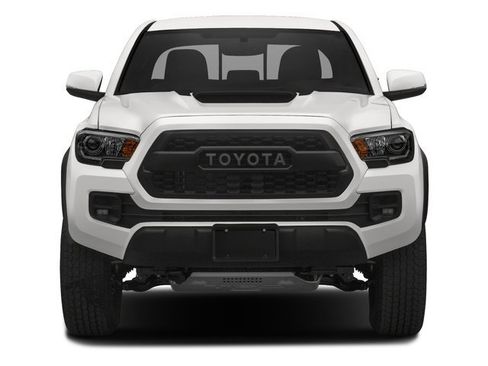 Used 2017 Toyota Tacoma TRD Off-Road AWD/4WD image 4