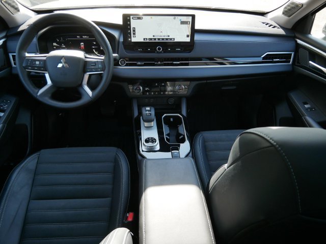 Used 2026 Mitsubishi Outlander SE AWD/4WD image 12