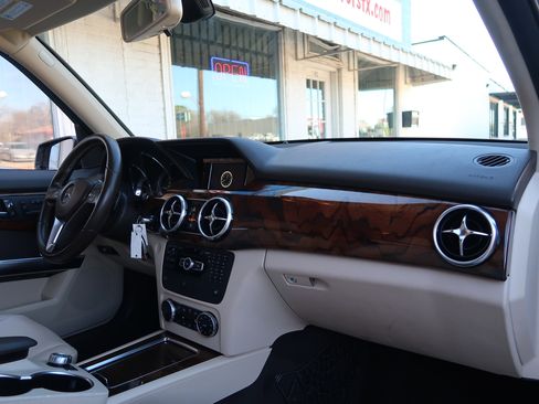 Used 2013 Mercedes-Benz GLK 250 4MATIC 4dr GLK 250 BlueTEC image 25