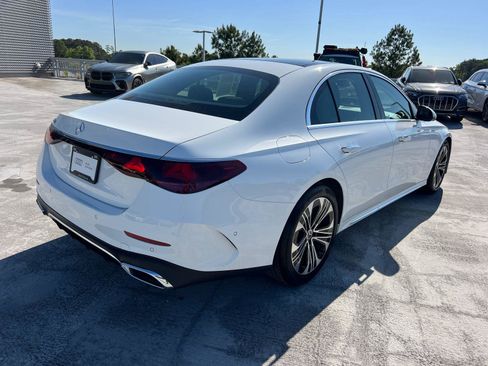 Used 2025 Mercedes-Benz E 350 Sedan image 5