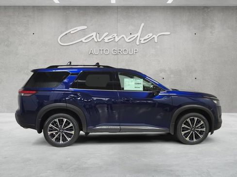 New 2026 Nissan Pathfinder Platinum AWD/4WD image 17